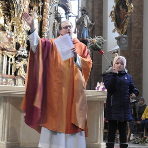           Hosanna!